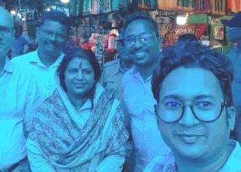 Delhi Assembly Deputy Speaker Rakhi Birla's visit to Chandrapur; Got darshan of Mother Mahakali Devi