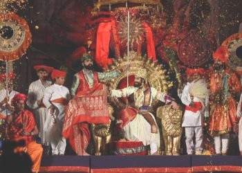 जाणता राजा’ महानाट्यात आले ग्रामीण भागातील विद्यार्थी