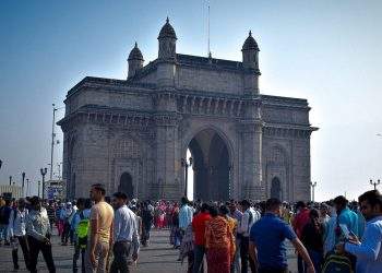 People on Square near Gateaway to India