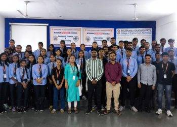 TECH TALK Unplugged :Real-world Insights on Hardware & Networking”