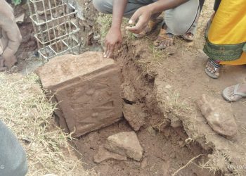 चंद्रपूर जिल्ह्यातील या गावात खोदकामात पुरातन अवशेष