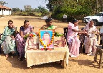 उखाण्यांच्या जुगलबंदीने रंगला सम्राट अशोक विद्यालयाचा हळदीकुंकू सोहळा.